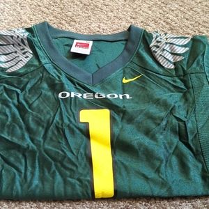 Nike team medium Oregon Jersey boys